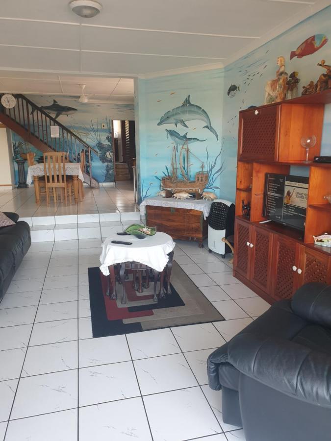Deep Blue Guest House Amanzimtoti Buitenkant foto