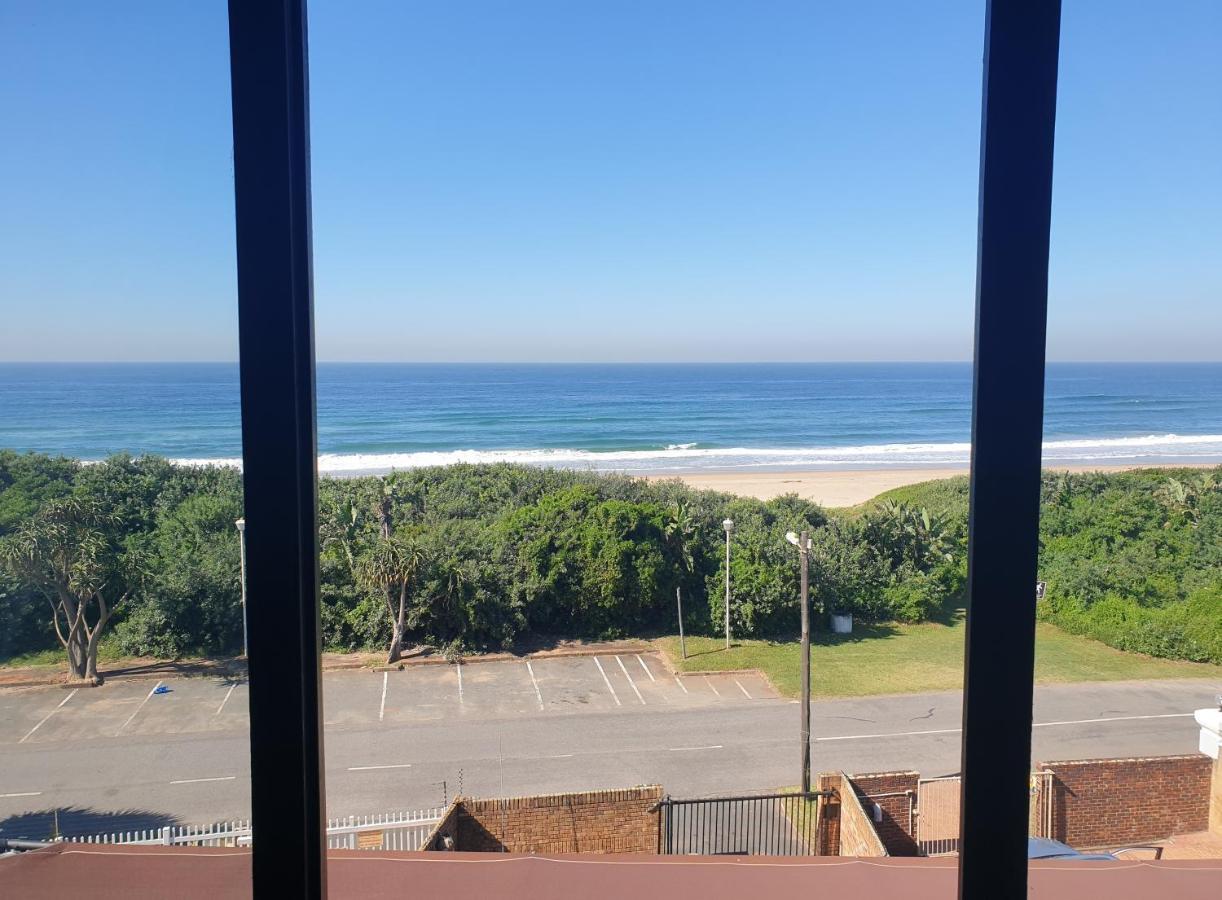 Deep Blue Guest House Amanzimtoti Buitenkant foto