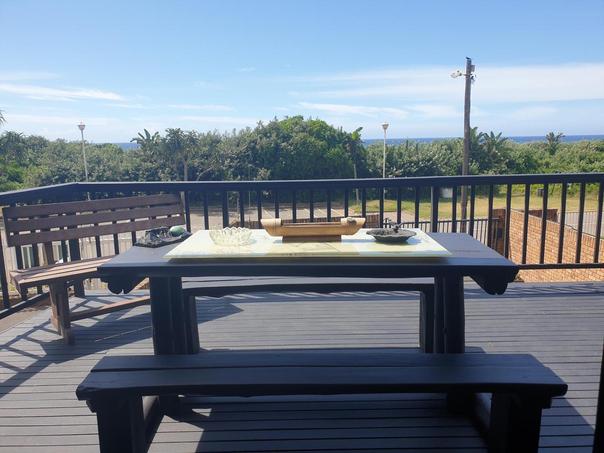 Deep Blue Guest House Amanzimtoti Buitenkant foto